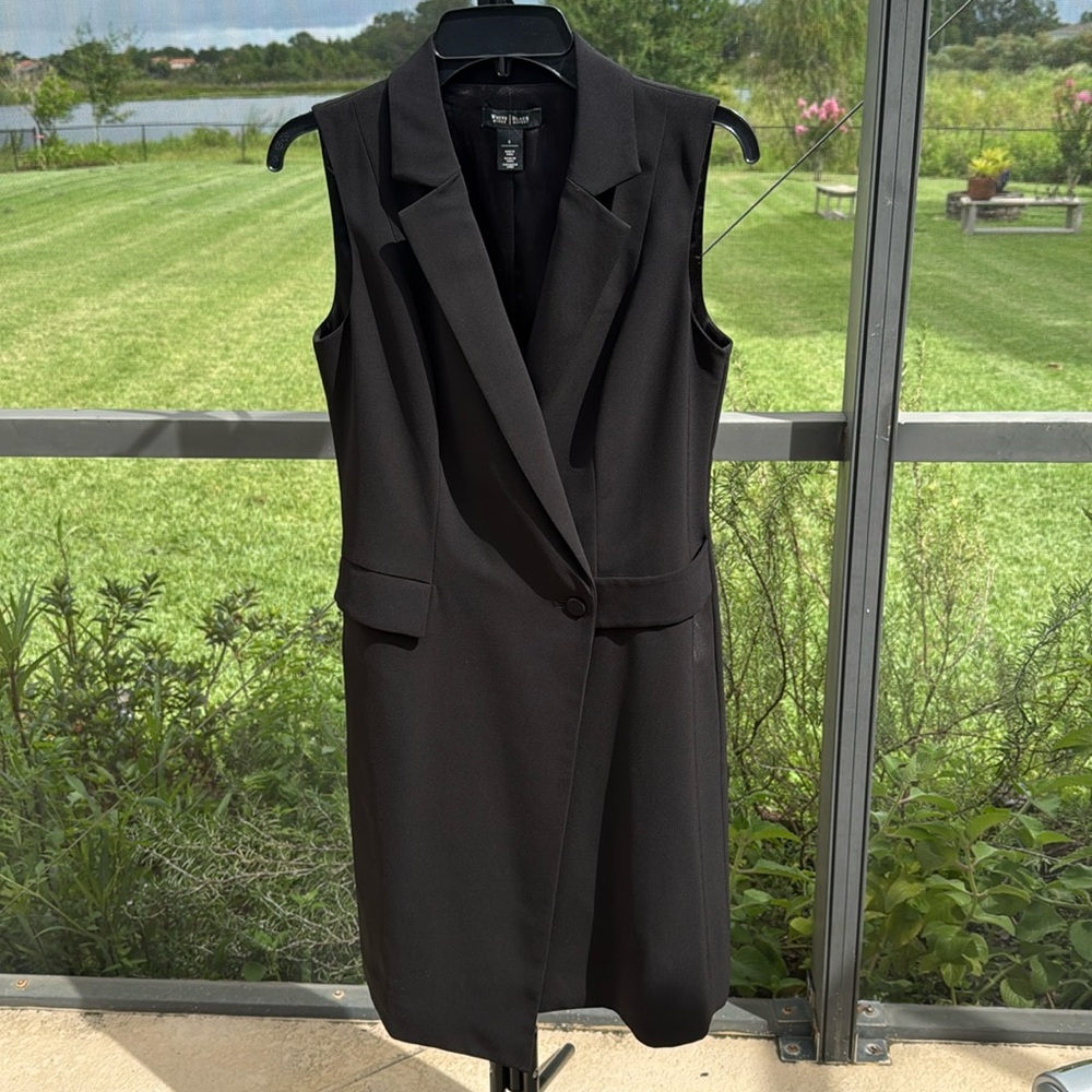 WHBM black sleeveless long vest jacket dress size 6